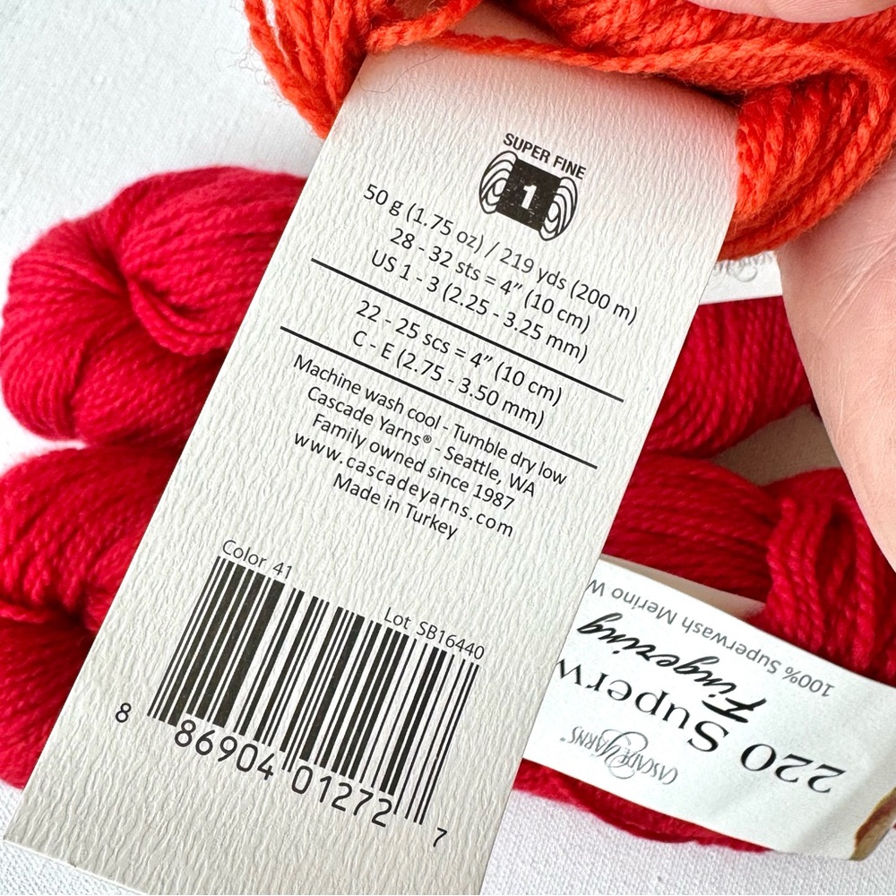 Cascade Yarns 220 Superwash Merino Fingering Yarn Lot (3) - Picture 4 of 11